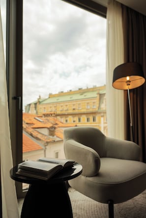 Superior Promenade Side room | Vistas desde la habitación