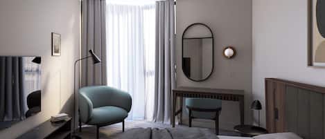 客房内保险箱、遮光窗帘、隔音、熨斗/熨板