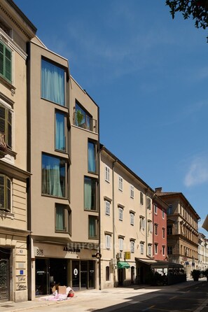 Front of property - Armerun Hotel Rijeka (Rijeka)