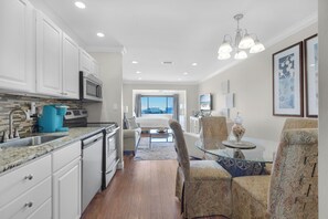 Interior - 🌴Cozy Studio | Walk to the Beach | Fishing Pier | Sunset Harbor Palms 2-304🌴 (Navarre Beach)