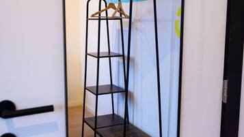 Double Room, Private Bathroom, City View | Interior