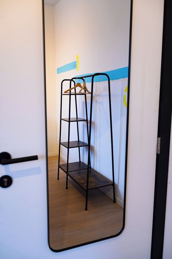 Double Room, Private Bathroom, City View | Interior