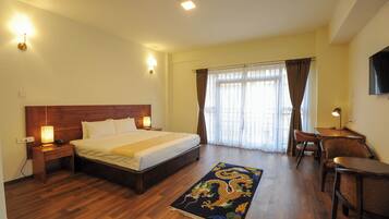Deluxe Double or Twin Room, Mountain View | In-room safe, desk, laptop workspace, blackout drapes