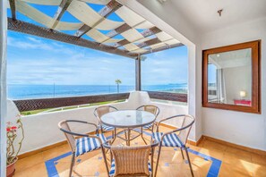 Dining - Altamar Home Apartment· Full Sea View · Wifi & Parking (Algarrobo)