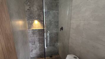Jetted tub, towels, soap, toilet paper