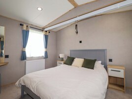 2 habitaciones, decoración personalizada y muebles diferentes