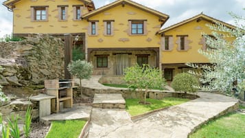 House | Exterior