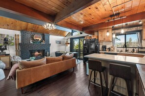 Interior - Chalet Steps to Bear Mountain, Hot Tub, King, Mountain Views, Fire Pit, AC (Big Bear Lake)