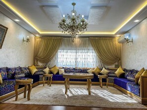 Interior - Stylish 2-bedroom apartment in Tangier with ocean views, central location, and beach access. (Tangier)
