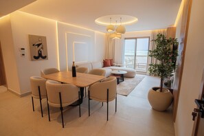 Interior - 3-bedroom penthouse, stunning beach front location, minutes to shopping, train, restaurants. (Tangier)