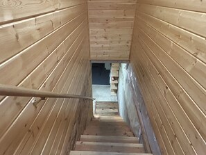 Interior - Trail & Tide Lodge- hot tub, game room basement and multiple gathering areas! (Island Park)