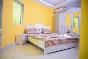 Standard Double Room - Hotel Comfort  & Bar (Viana)