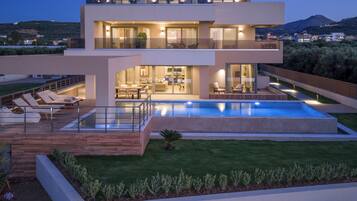 Signature Infinity Pool Villa | Terrasse/Patio