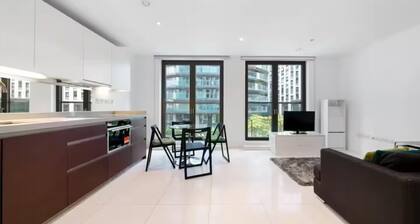 Stunning Cosy in Canary Wharf Pool Gym&Steam Room