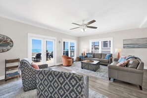 Smart TV, fireplace - Gulf Front Duplex | Pet Friendly | Private Hot Tub (Fort Morgan)