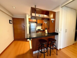 Basic Apartment, Balcony | Private kitchen - APT ATHELIER - BARRANCO  (Lima)