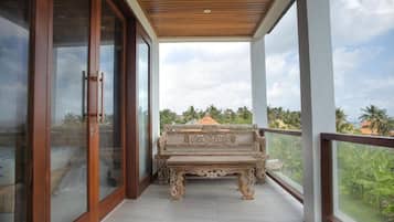 Suíte júnior, sacada, vista para a praia | Área da propriedade