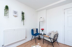 Interior - Bright,modern 2-Bedroom apartment in the heart of Southampton (Southampton)