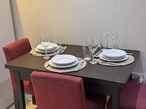 Unclassified image, 3 of 10, button - Heathrow Airport - Apt - Stay 3 - Great Location (Hounslow)