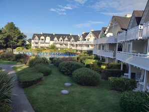 Property grounds - La Parenthèse Bleue – Sea View and Pool (Fouesnant)