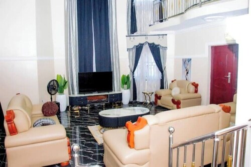 Exclusive Holiday Villa in Umuahia