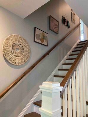 Interior - Walkable Mystic Home with Fire Pit 3Bdr/3Bath (Stonington)
