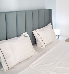 Desk, iron/ironing board, WiFi, bed sheets - Terrace View Apartment Durres (Durrës)