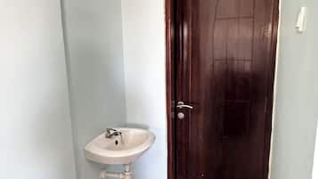 Double Room, Balcony | Bathroom