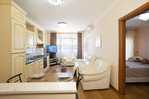 Interior - Sea View-Apartment on the beach - Durrës2 (Durrës)