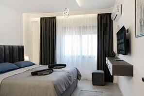 Iron/ironing board, WiFi, bed sheets - Sea View-Adriatic Horizon by TOK (Durrës)