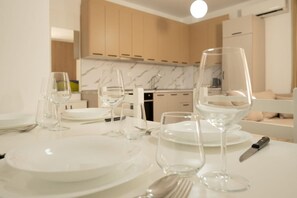 Dining - Padu`s Apartment By TOK (Durrës)