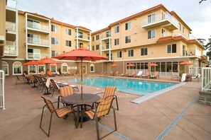 Beheizter Pool