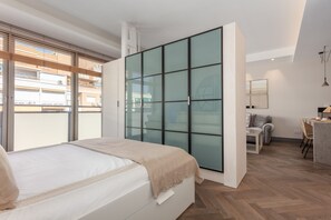 1 bedroom, iron/ironing board, bed sheets - Bright & Functional Studio Near Bernabéu (Madrid)