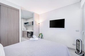 Iron/ironing board, WiFi, bed sheets - Carmen Studio - Wifi, Estacionamiento, Gym, Metro (Santiago)