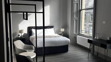 Iron/ironing board, free WiFi