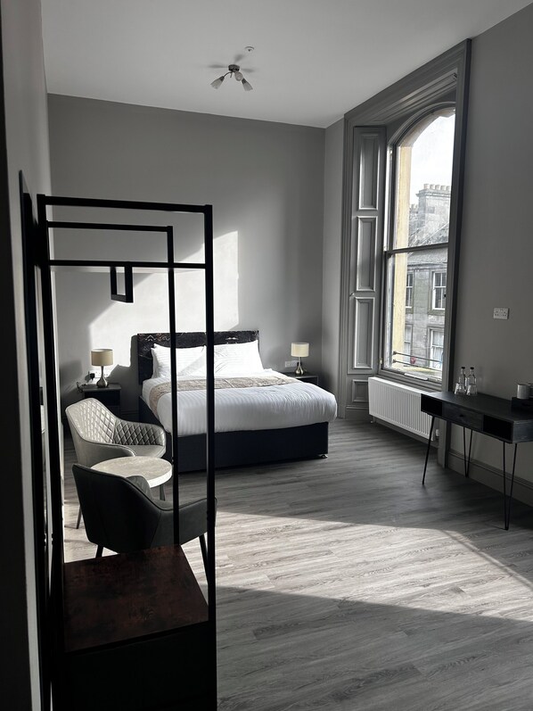 アイロン / アイロン台、WiFi (無料)