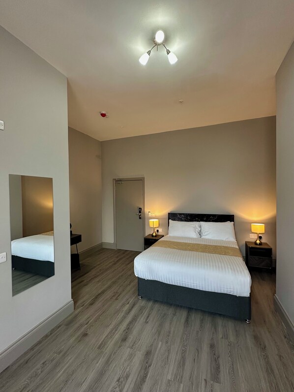 Superior Double Room | Seterika/papan seterika, Wi-fi percuma 