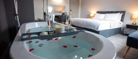 豪華客房 | 熨斗/熨衣板、免費無線上網