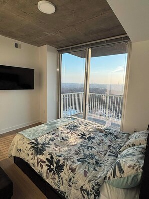2 bedrooms, iron/ironing board, WiFi, wheelchair access - 2-bedroom apartment perfect Atlanta location (Atlanta)