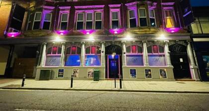 Izzy hotel ltd