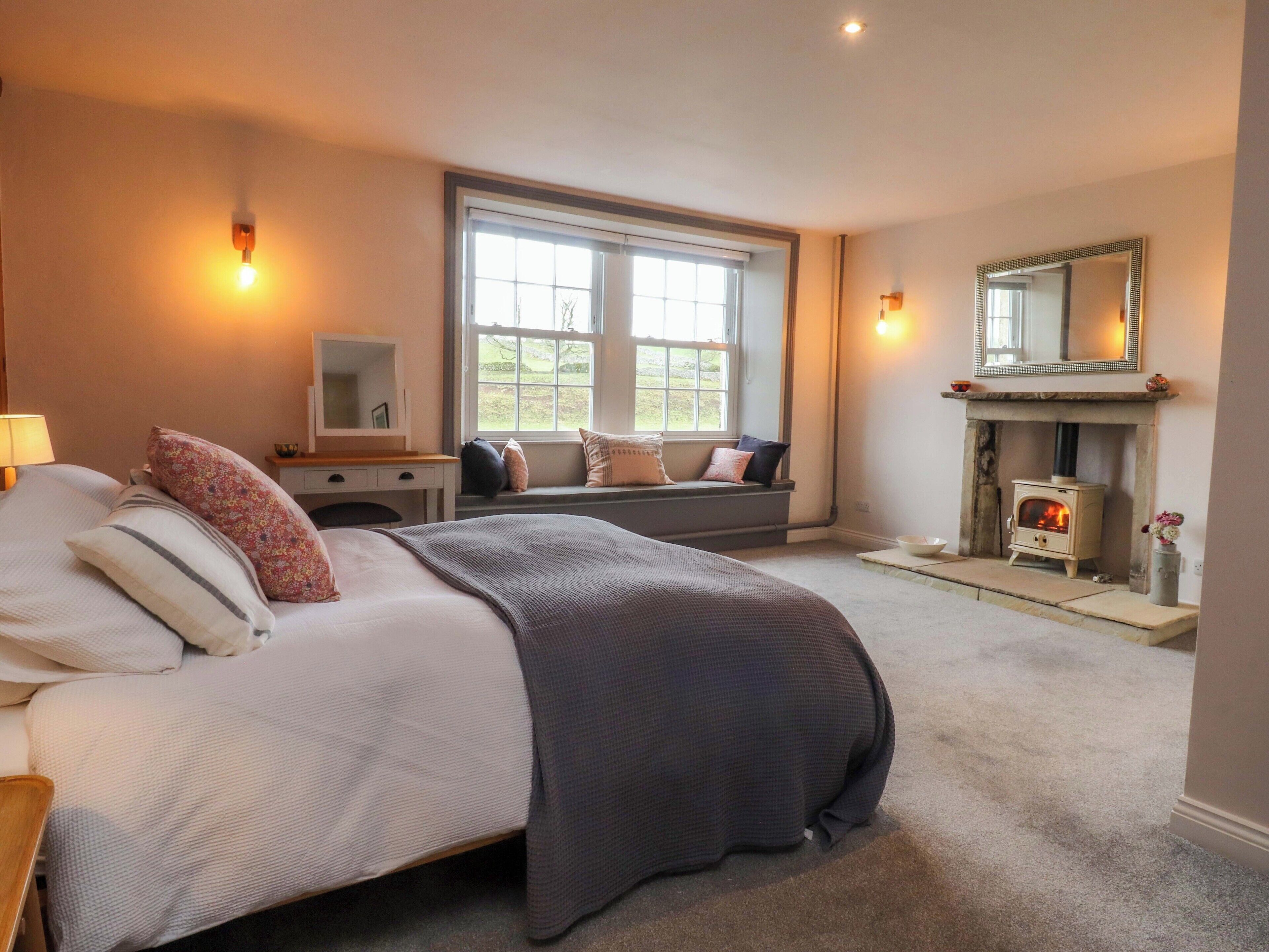 3 bedrooms, individually decorated, individually furnished, free WiFi