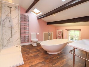 Shower - Kirk Yett (Skipton)