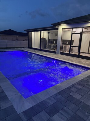 Nicht klassifiziertes Bild, 3 von 27, Schaltfläche