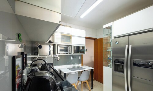 3-bedroom Apt in Setor Bueno Pzia0304