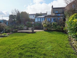 Property grounds - Eastend Cottage (Leyburn)
