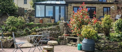 Cottage | Interior