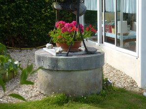 Property grounds - Maison Le Clos des Ânes: private terrace and garden in Sainte-Marguerite sur Duclair (Sainte-Marguerite-sur-Duclair)