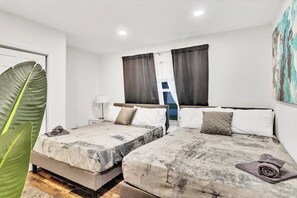 5 Schlafzimmer, Bügeleisen/Bügelbrett, kostenloses WLAN