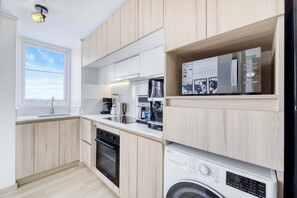 Fridge, microwave, oven, stovetop - Espacio Urbano- 3D, Vista 180° w/ Wifi (Ñuñoa)