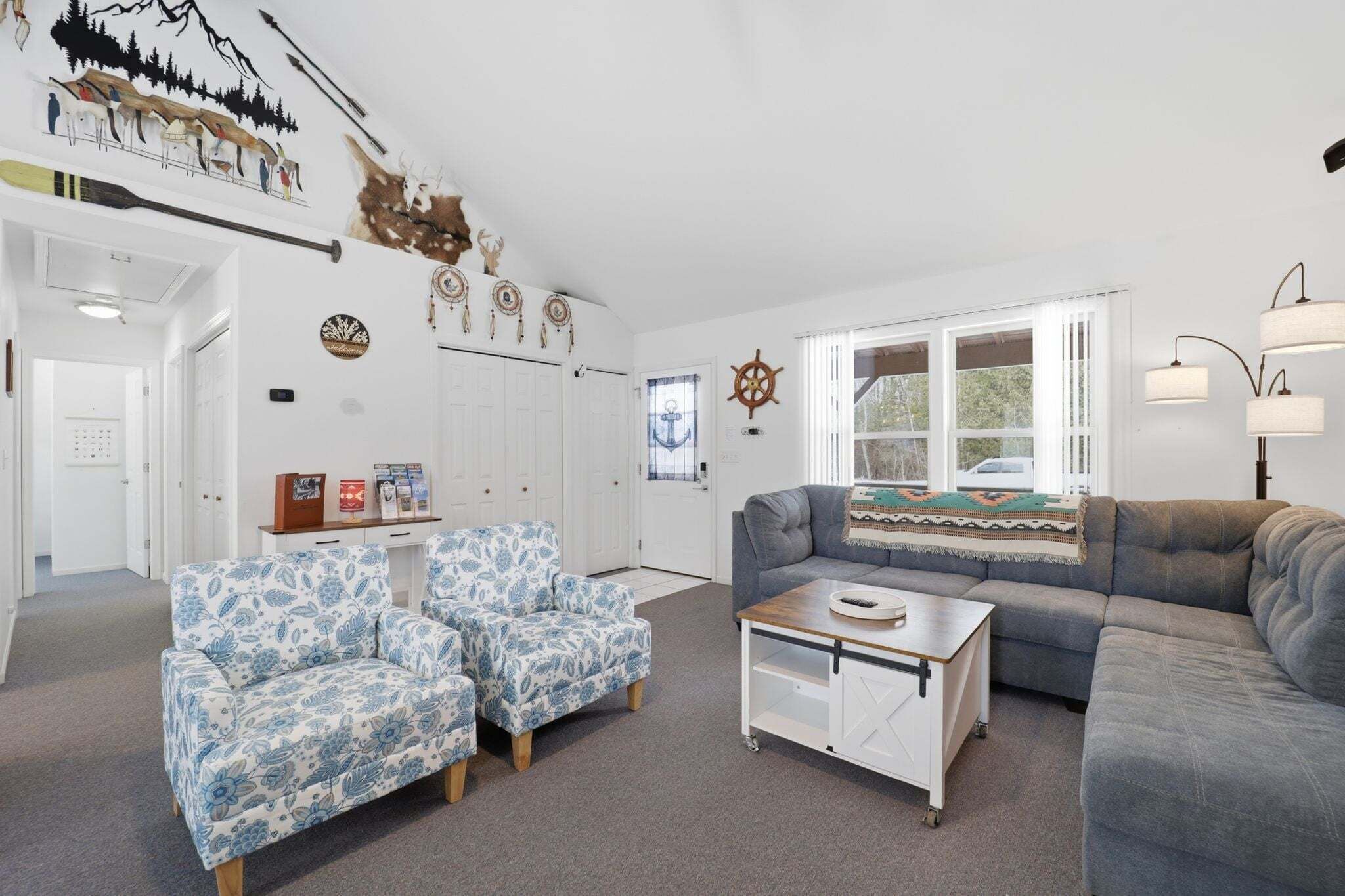 Architecture, Building, Furniture, Indoors, Living Room